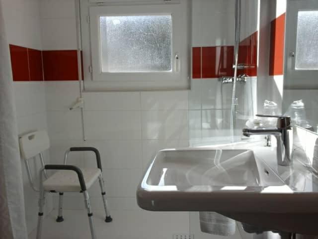 Hotel Calvaire ลูร์ด ภายนอก รูปภาพ