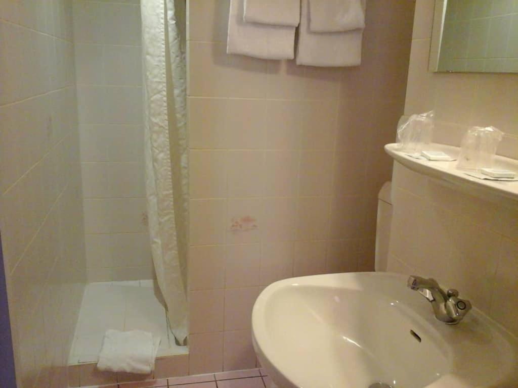 Hotel Calvaire ลูร์ด ภายนอก รูปภาพ
